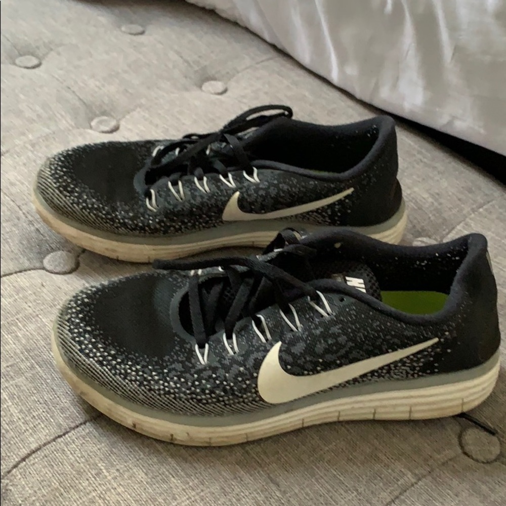 Women’s Nike running shoes